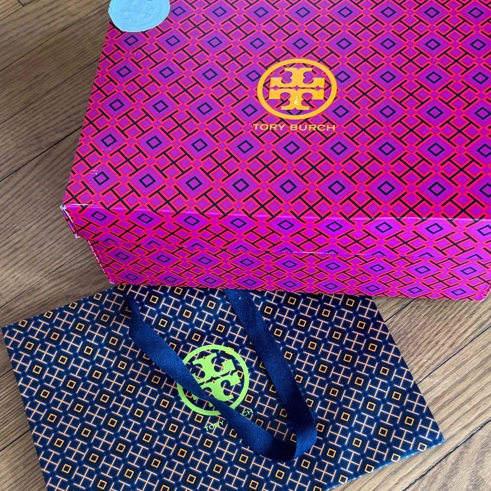Tory Burch packaging